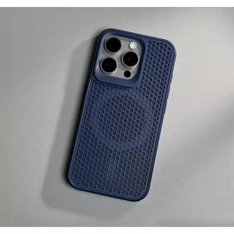 Summer honeycomb heat dissipation is suitable for iPhone17promax magnetic mobile phone case Apple 16 mesh matte 15 ultra-thin.