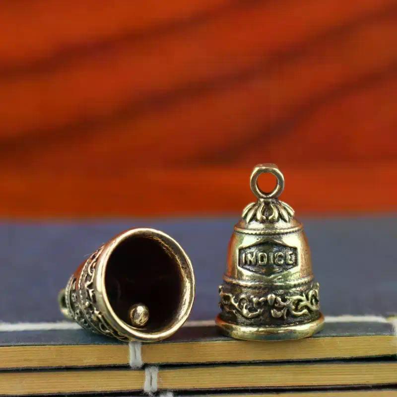 1 Stück Mini Antike Glocke Chinas Mini Messing Kupfer Skulptur Beten Feng Shui Glocke Einladung Buddhismus Chinesische Glocken Heimdeko