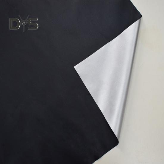 Przenośne zaciemniające zasłony Rolety zaciemniające z taśmą na rzepy Samoprzylepne rolety zaciemniające do pokoju dziecięcego, kampera lub podróży