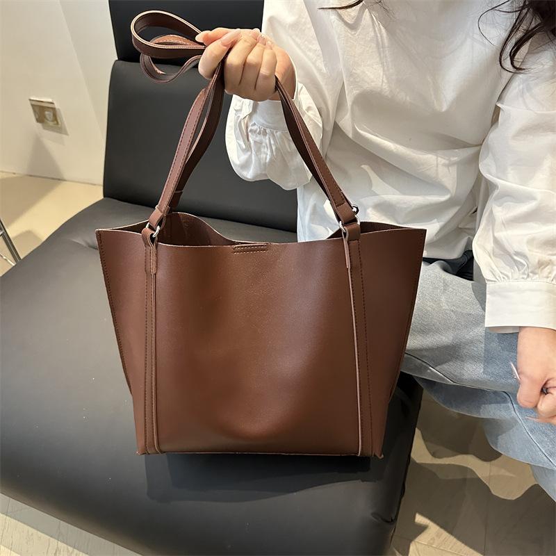 Retro Large-capacity Bag Women's 2025 New Trendy Fashion Retro Tote Bag Versatile Niche Single Shoulder Mother and Child Bag