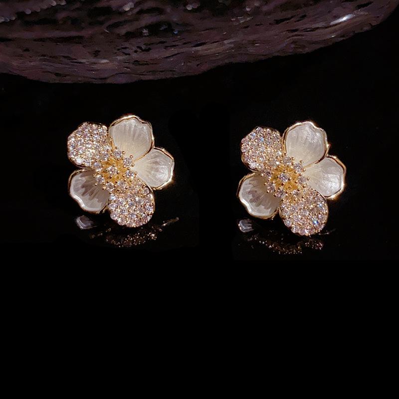 S925 Silver Floral Stud Earrings: Elegant and Unique Design for Women