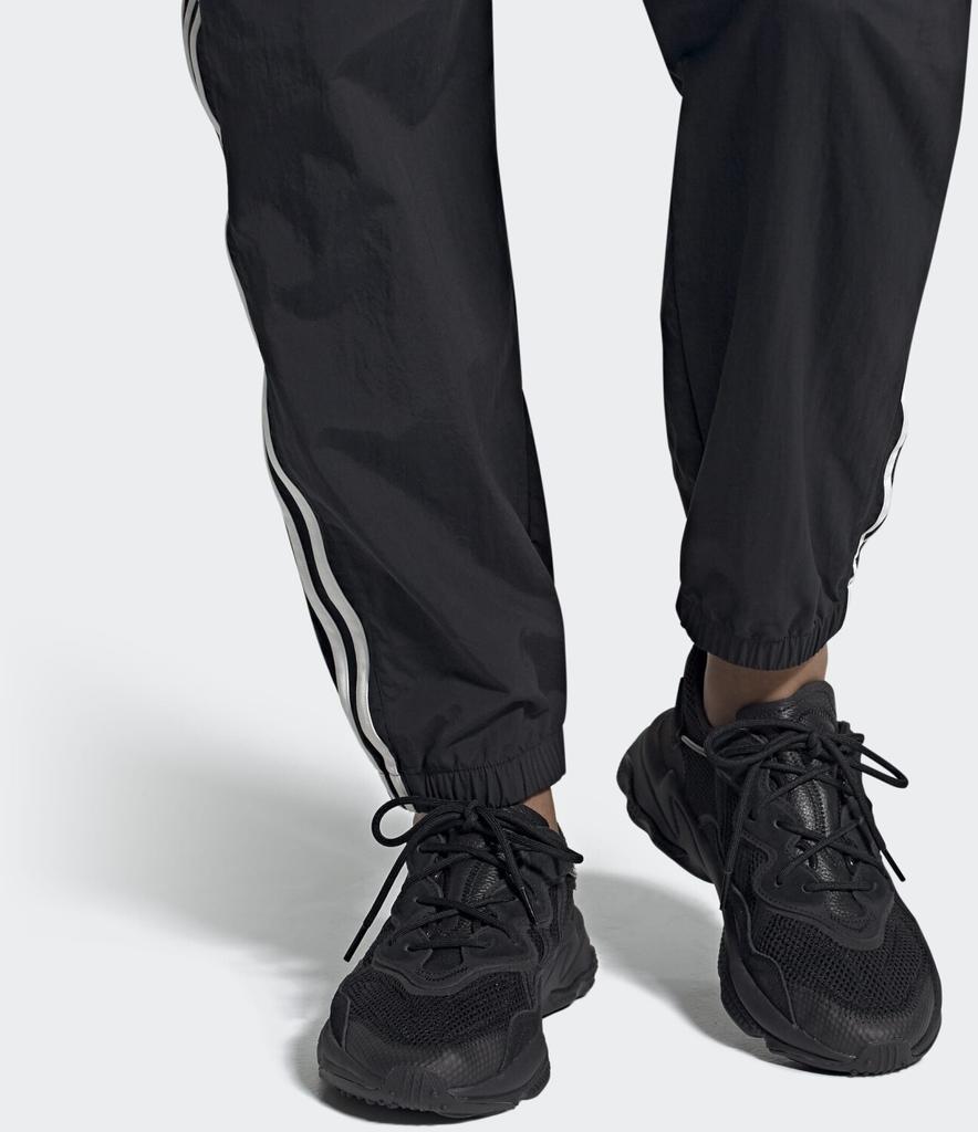 Кроссовки Adidas Ozweego core black/core black/carbon
