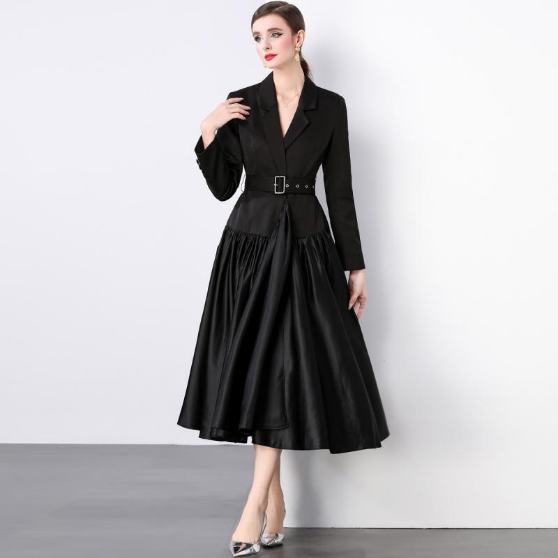 Stylish French Suit Dress with Dramatic Stitching and Midi Swing Design