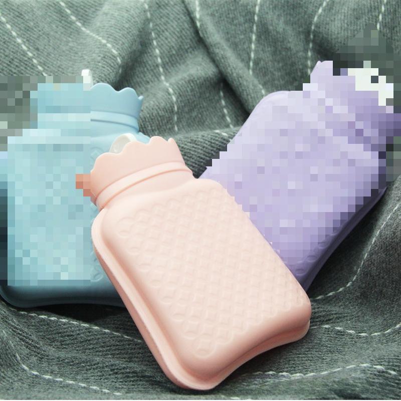 Thick Explosion-proof PVC Hot Water Bag Cartoon Mini Warm Water Bags Rubber Hand Warmer Can Be Used for Feet Hands Shoulders Neck and The Whole Body