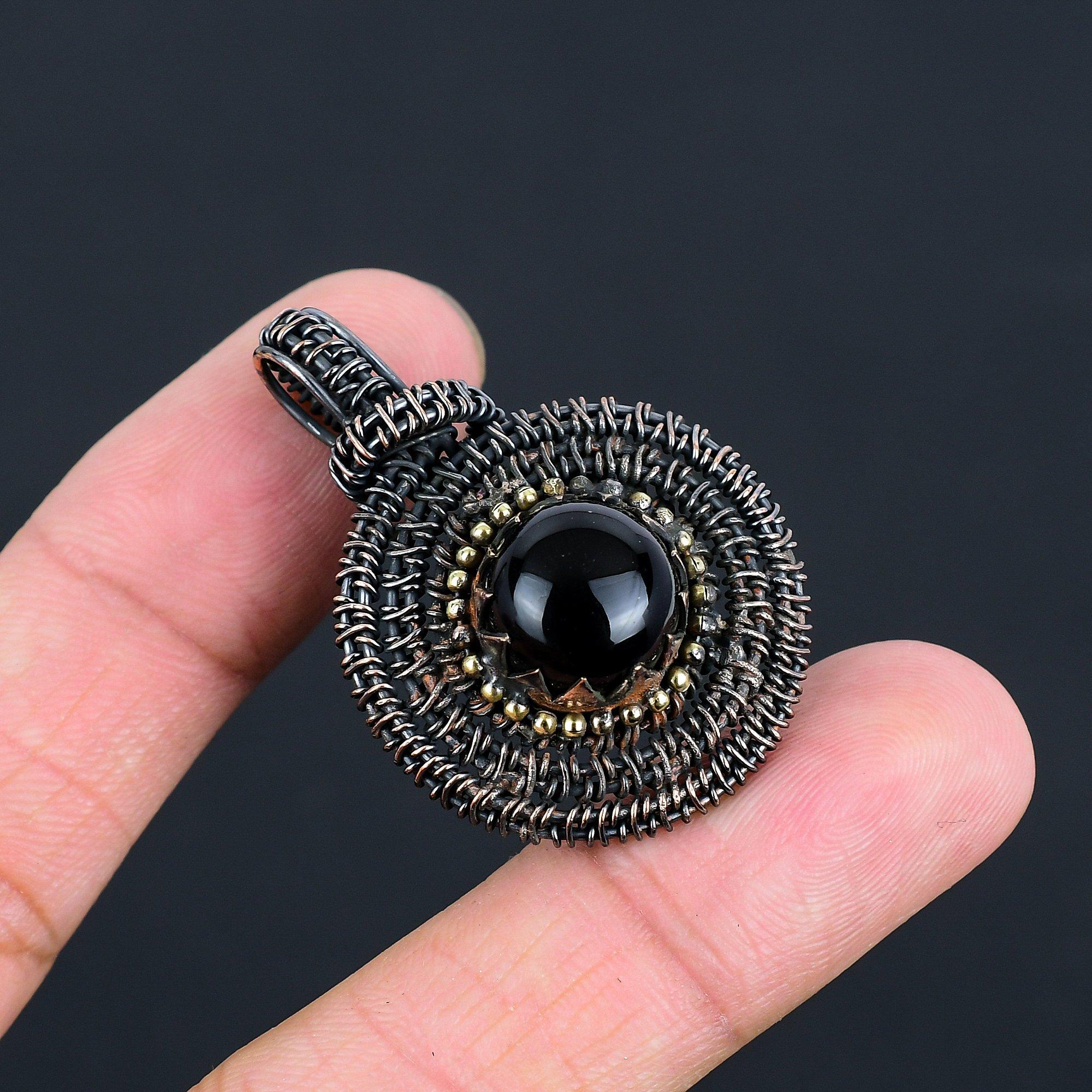 

Черный оникс драгоценный камень ручной работы медная проволока обертка ювелирные изделия потрясающий кулон для нее 1.77 Inches чёрный