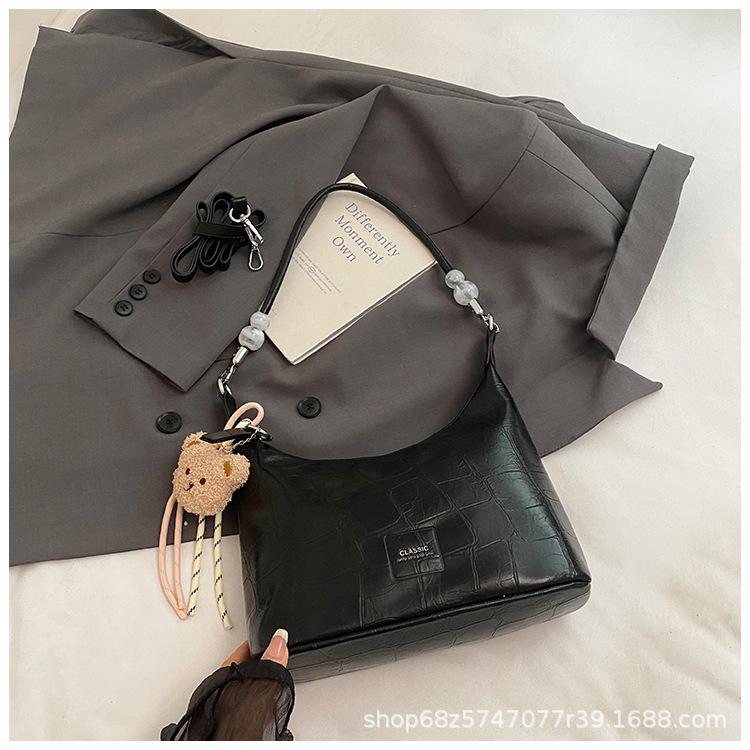 Large-capacity Crossbody Bag Women's 2025 New High-end Niche Light Luxury Shoulder Armpit Bag Casual Versatile Tote Bag