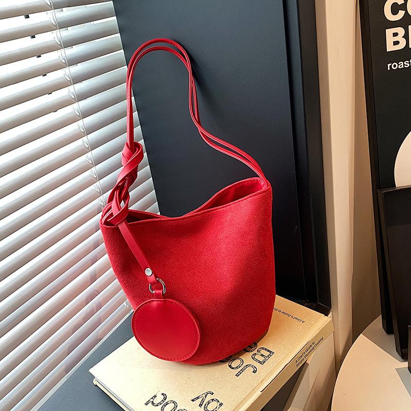 Mode neue Bucket Bag Damen Nische vielseitige Umhängetasche Retro Pendler Wildleder Handtasche