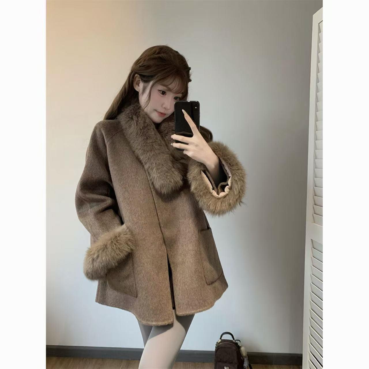 Elegant Women s Wool Coat: High-End, Warm, Loose-Fit for Autumn/Winter S