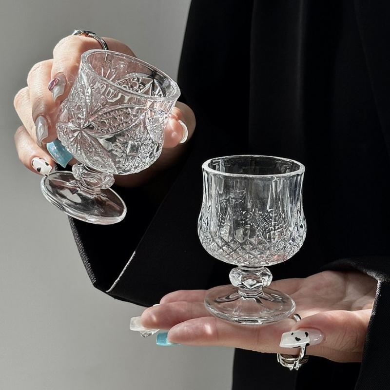 2pcs Sets 50ml Red Wine Cup Luxury Diamond Carved Wine Glass Butterfly Pattern Cocktail Glass Shot Glass Short Footed Wine Mug