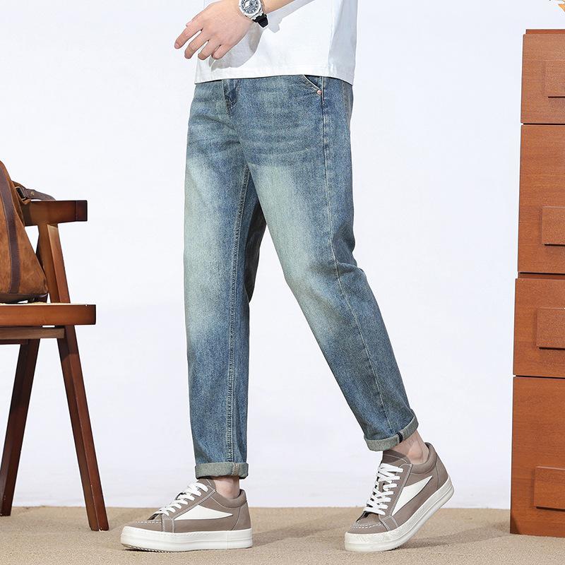 

Новые мужские джинсы весна-лето с вышивкой на поясе и кожаной этикеткой 38