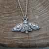 Exquisite Carving Ancient Silver Deathhead Moth Pendant Necklace for Women Men Gothic Punk Halloween Jewelry Accessories Gifts