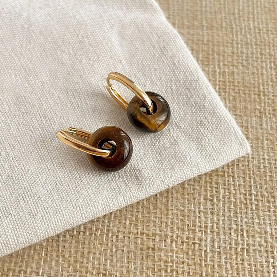 Amber-Colored French-Inspired Minimalist Retro Stud Earrings