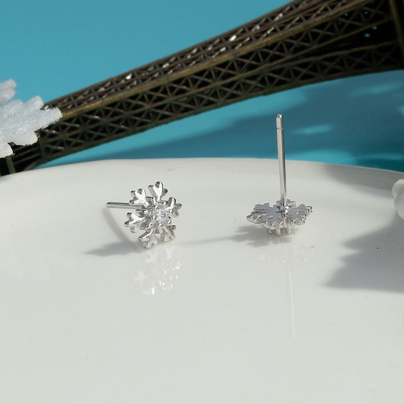 Zircon Snowflake Stud Earrings: Festive & Fashionable Jewelry for Women and Girls