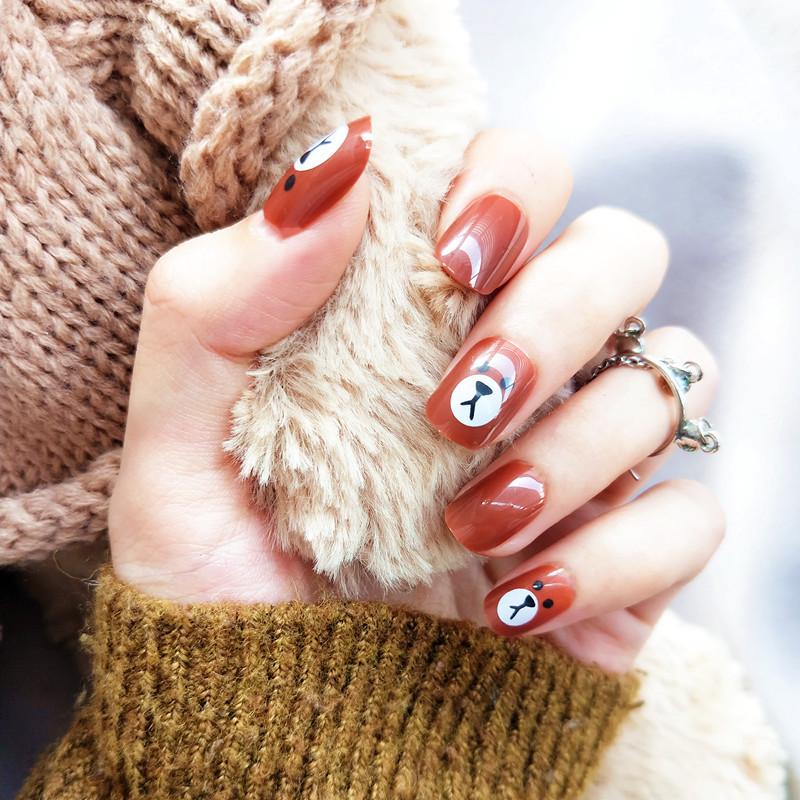 

24-Piece Carton Bear-Themed Press-On Nail Set