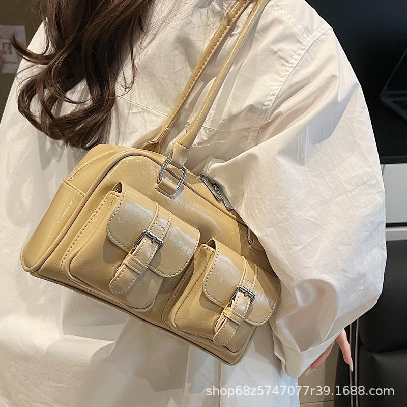 Niche Design Portable Bowling Underarm Bag Women's 2025 Spring New Large-capacity Fashion Shoulder Pillow Bag