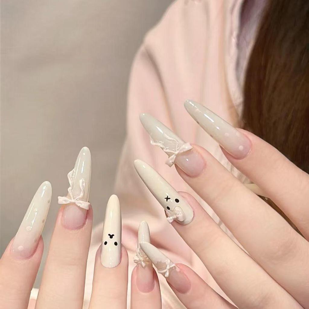 Cat Eye Polka Dot Detachable Nails with Bow Patches - Cute Handmade Nail Art for New Year