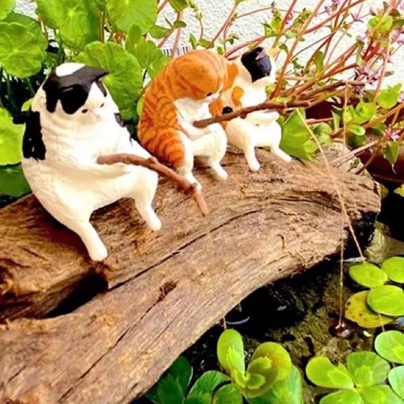 1Pc Fishing Cat Ornaments Aquarium Decor Fish Landscaping Cartoon Fishing Cat Statue Mini Resin Figurine Home Decoration