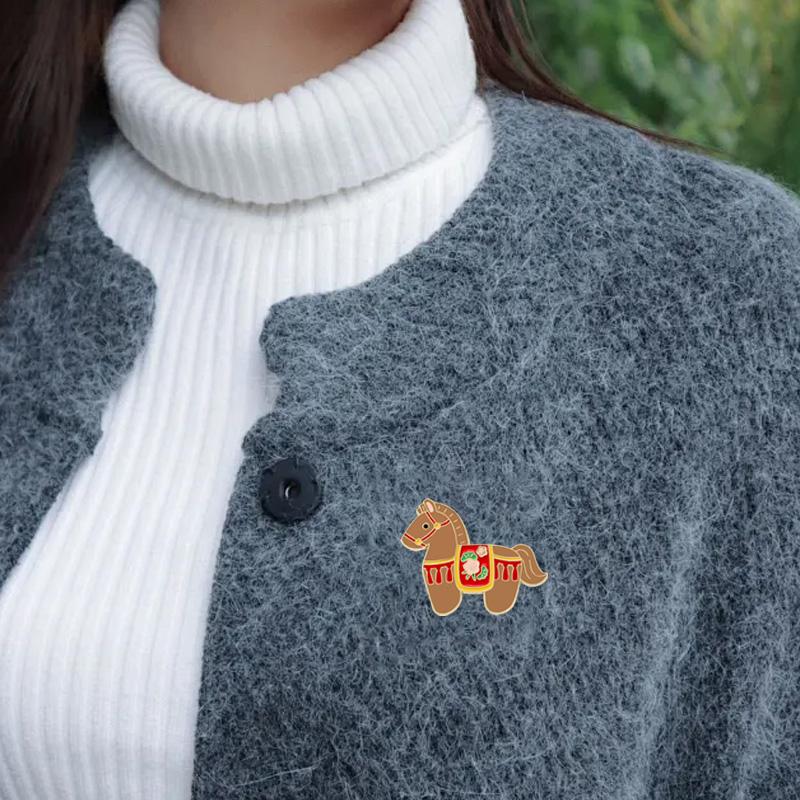 1Pc Horse Brooch New Year Gift Animal Clothing Accessories 2026 Zinc Alloy Cartoon Coforful Zodiac Emblem Sweater Pin