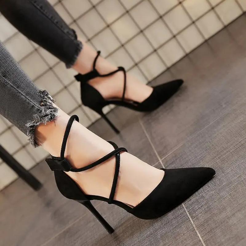 Nieuwe kruisband Romeinse sandalen Suède hoge hakken Damesschoenen Eenlijns gesp Fijne hak Puntige sandalen Zapatos De Mujer