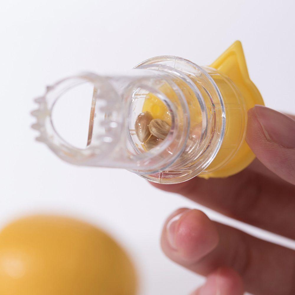 2pcs Spiral Design Lemon Filter Plastic Citrus Reamer Kitchen Gadgets Lemon Juicer  Dessert