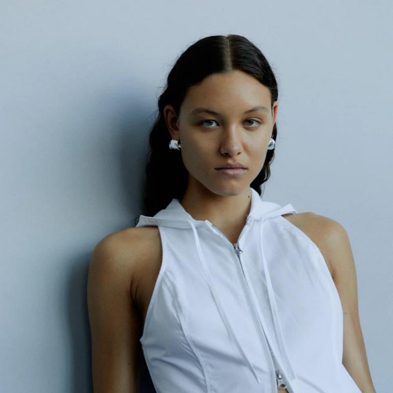 Nischen Design Schwere Industrie Fortgeschrittener Metall Kupferbeschichtet 18 Karat Echtsilber Breite Edition Schmuck S925 Silberne Nadel Ohrringe Temperament Ohrringe