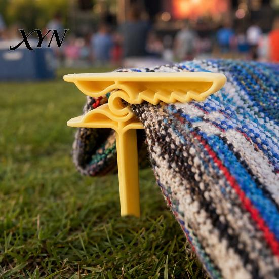 Blanket Sand Spikes 4Pcs Beach Towel Fixing Clip Stake, Windproof Outdoor Picnic Stake Spikes, Portable Holder Mat Clamps Clips