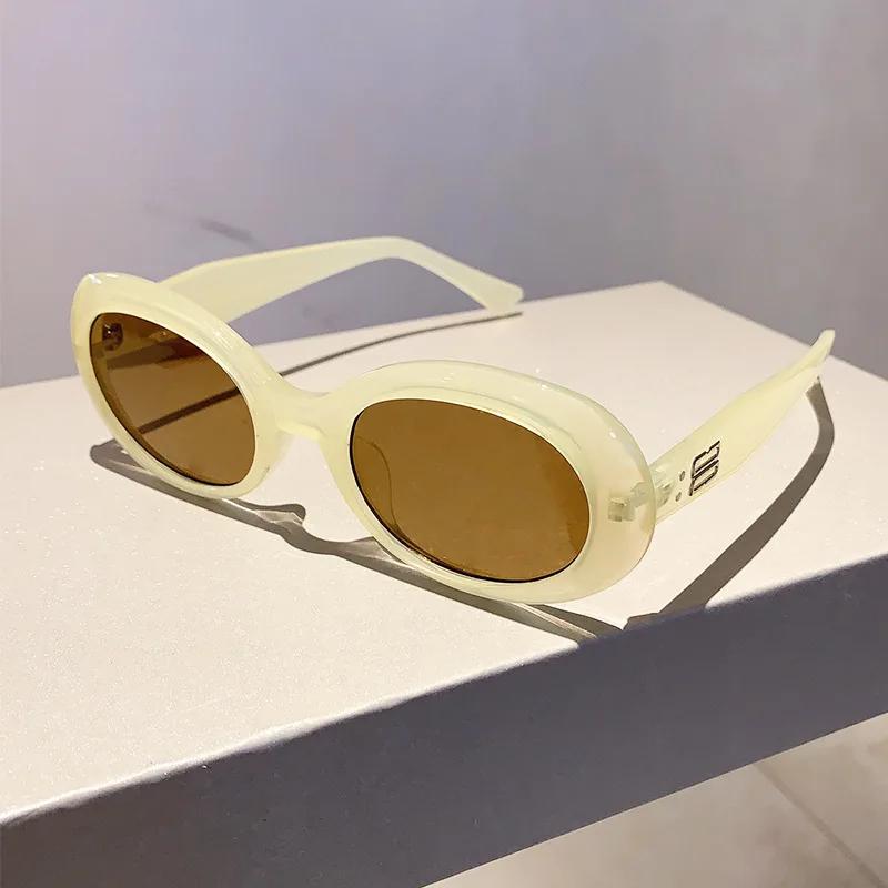 Vintage  Designer Oval Sunglasses ladies Sun Glasses For Men Trend Punk Fashion Luxury Rivet Small Frame Eyeglasses UV400