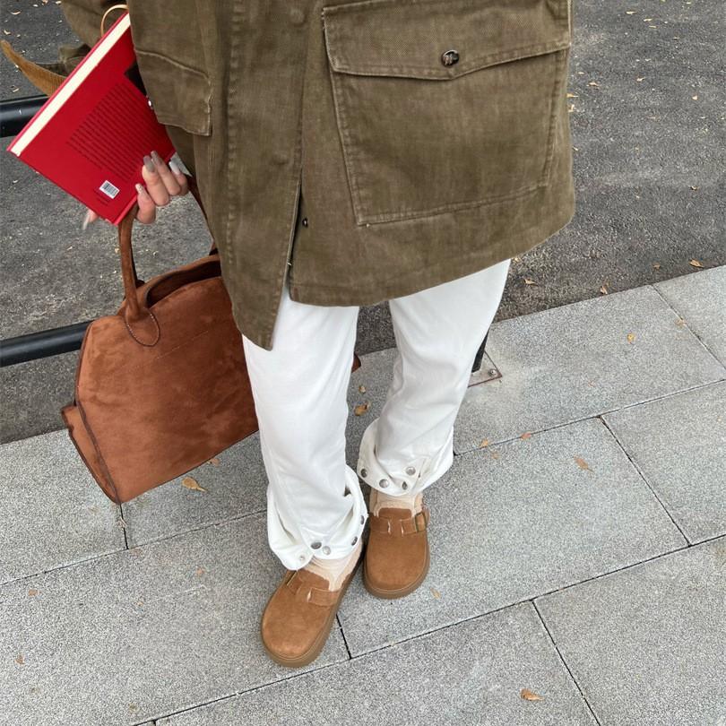 Height-increasing thick-soled versatile warm-keeping, piled and thickened snow boots for women's autumn and winter fluffy slippers, wearing a cotton m