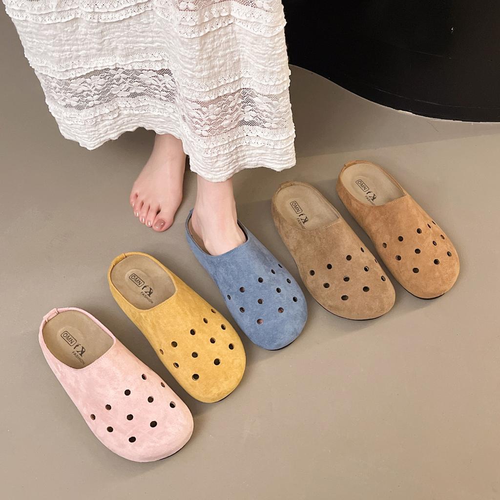 2025 summer wearing seaside slippers female personality street style bag head stepping on shit feeling soft thick-soled beach hole shoes female