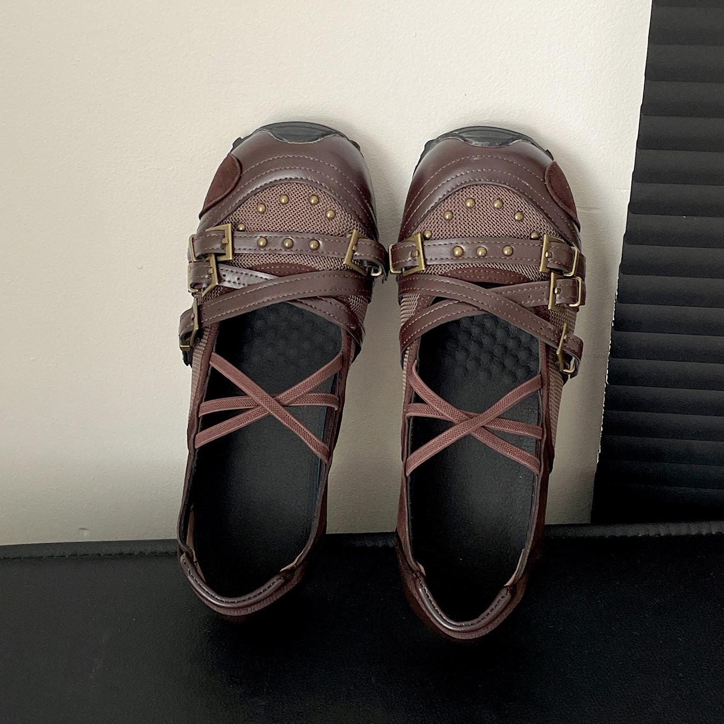 

Silver retro ballet style light mouth sports Mary Jane single shoes women s summer 2025 new models with skirts flat-bottomed German training shoes 35 коричневый