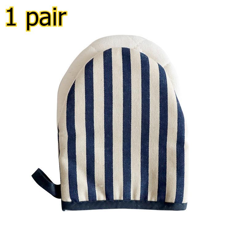 

1 Pair Cotton Heat Resistant Oven Mitts Striped Dots Pattern Non-Slip Gloves for Home Baking, Microwave & Kitchen Use