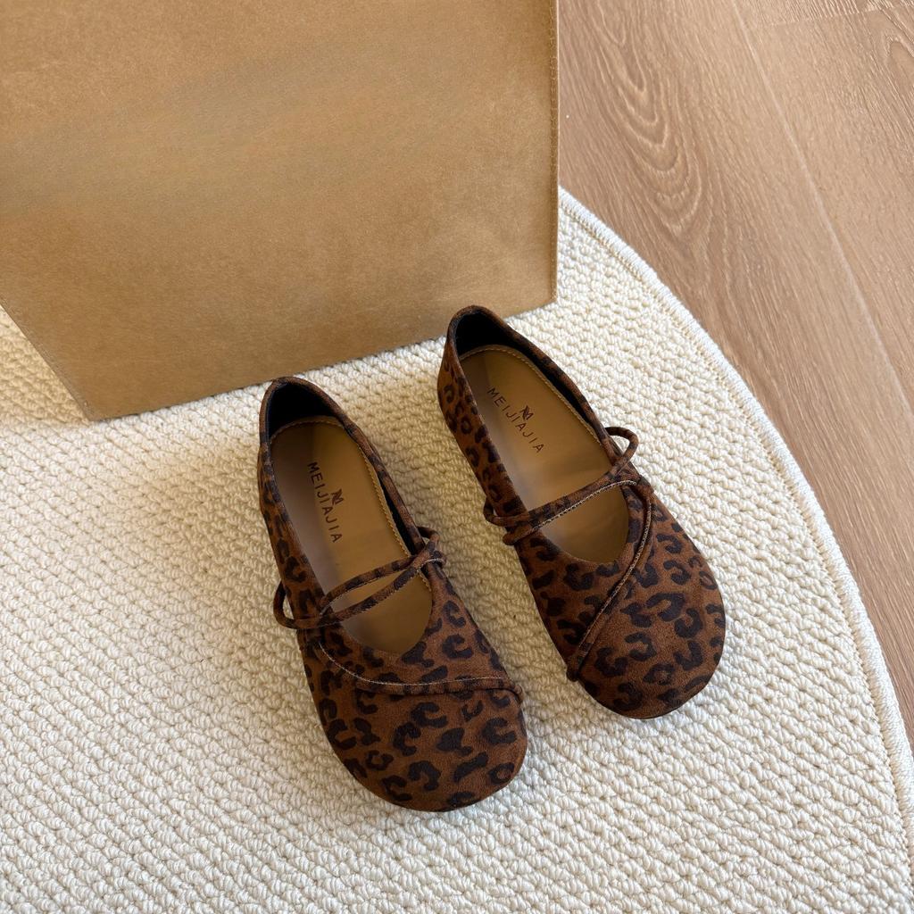 Round-toe Retro Soft-soled Shoes - Full-enclosed Women's Fall/winter Outerwear Flat Shoes Devotion
