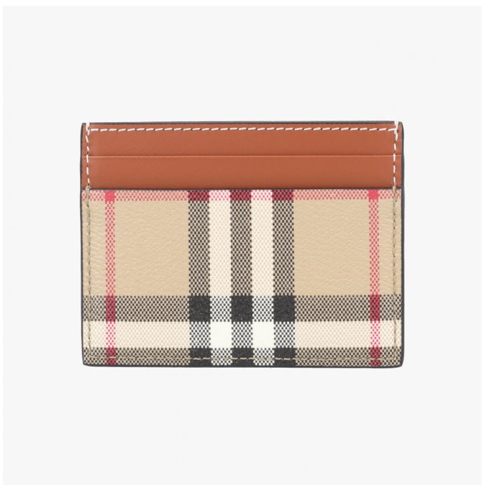 Burberry Check Card Wallet 8109801 A9534