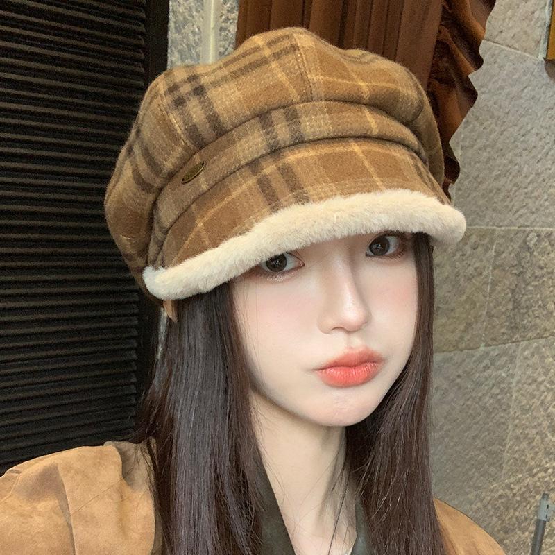 Autumn and Winter Vintage Plaid Plush Warm Octagonal Hat Versatile Beret, High-end Duck Tongue Painter Hat Hat for Women