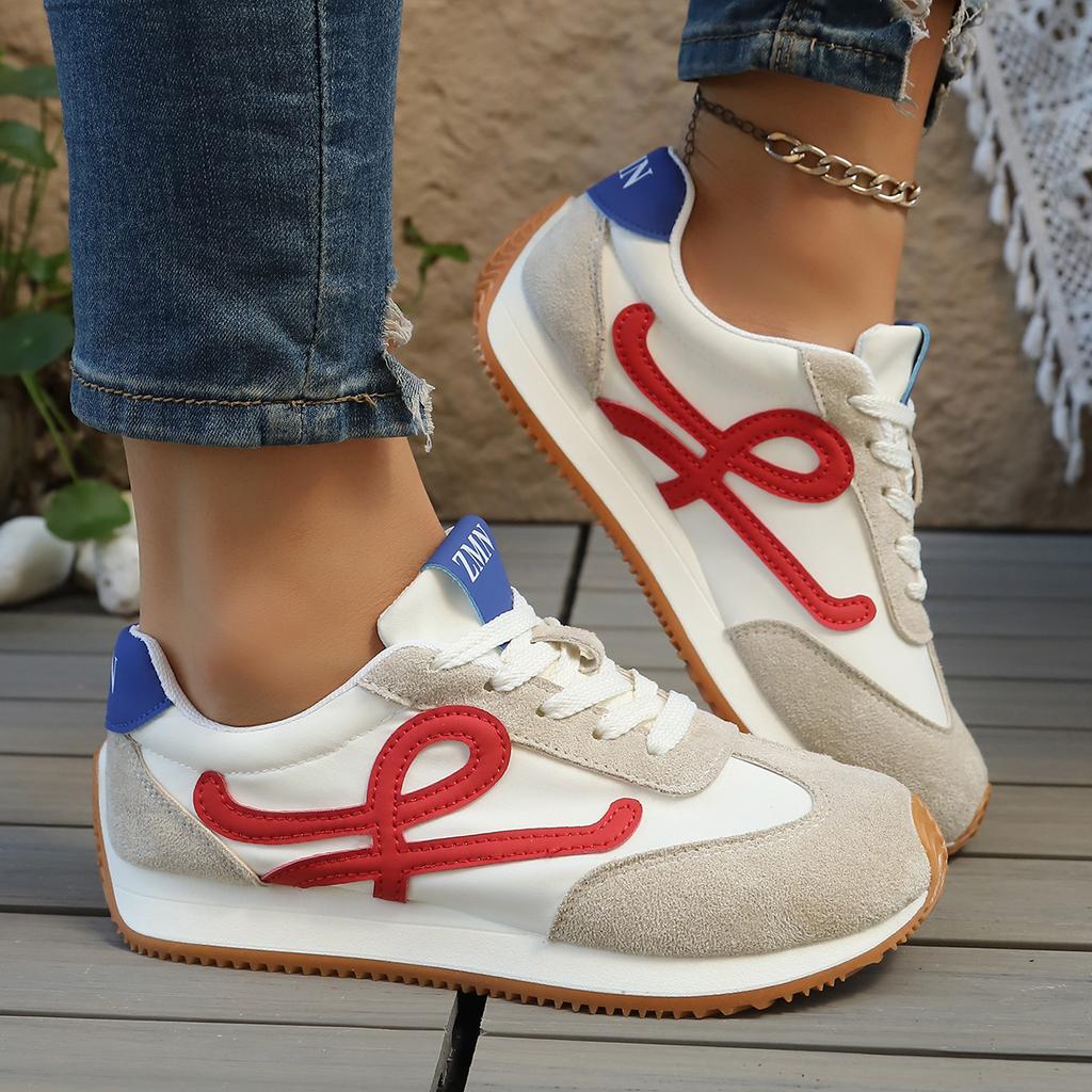 Zapatos Forrest Gump redondos feos lindos para mujer 2025 nuevos retro de suela plana deportivos pequeños blancos casuales deportivos zapatos de entrenamiento moral