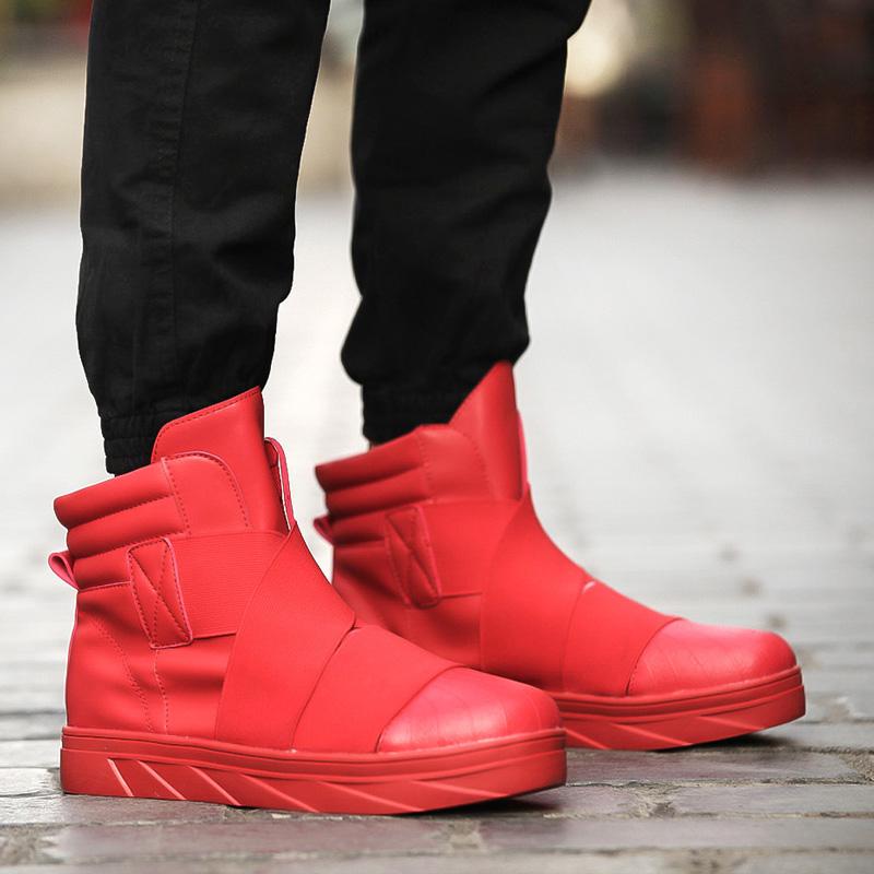 Red Flat Sneakers Man Trend 2024 Lightweight Mens New Designer Classic Sports Shoes Leather High Top Men's Sneakers Hot Selling