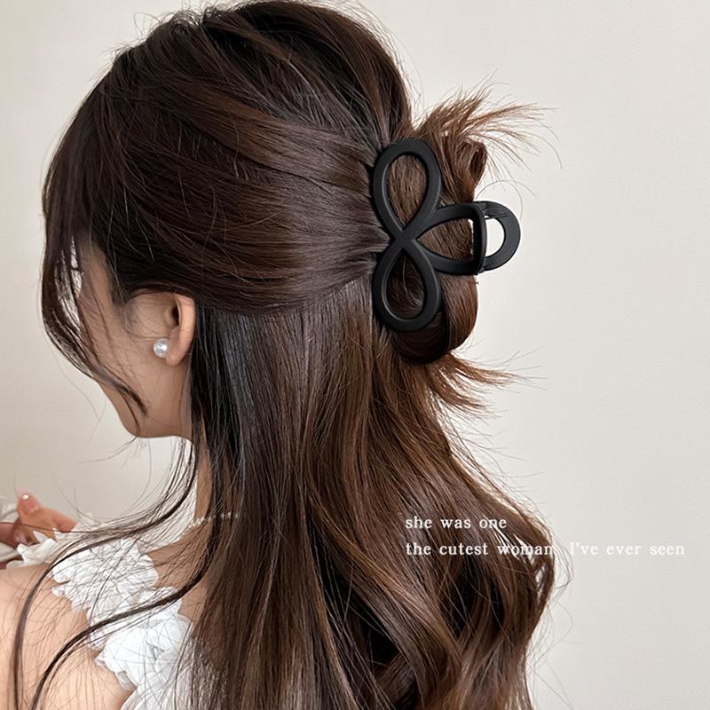 Korean Medium Half-Up Hair Clip for Women - High-End Shark Claw Accessory