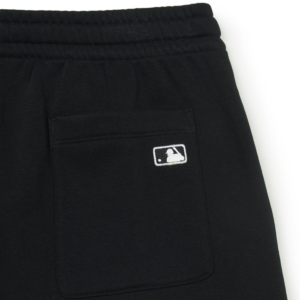 New MLB Basic New York Yankees Casual Shorts Unisex Black 3ASPB0953-50BKS