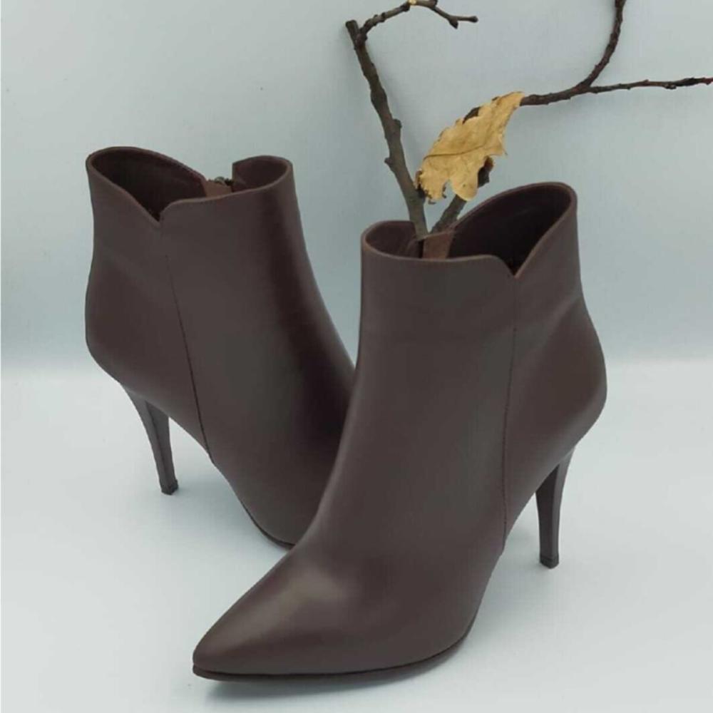 

Женские темно-коричневые ботинки из натуральной кожи Fantasy