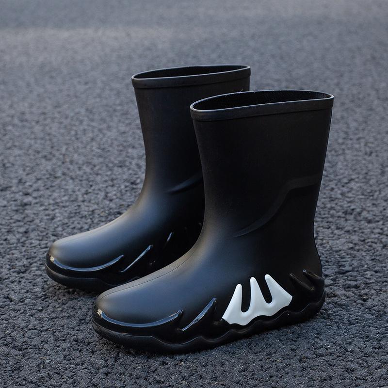 Men's Rain Boots Mid Tube Water Shoes Non-slip Waterproof Safety Work Chef Shoes Outdoor Wear-resistant Rain Boots Fishing Shoes