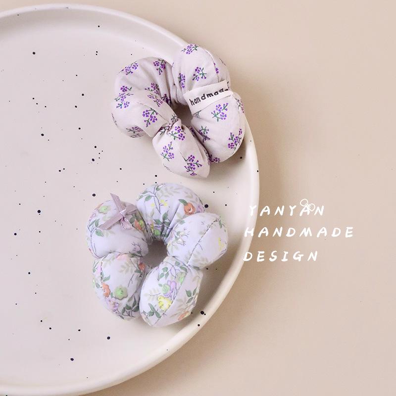 Spring Floral Hair Tie Scrunchie Set: Colorful, High-Elasticity Flower Accessories for Girls and Parent-Child Matching Hairstyles.