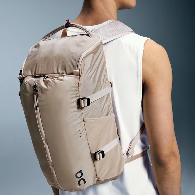 New On Recycled Ocean Plastic Backpack Unisex Khaki 2UE30520554