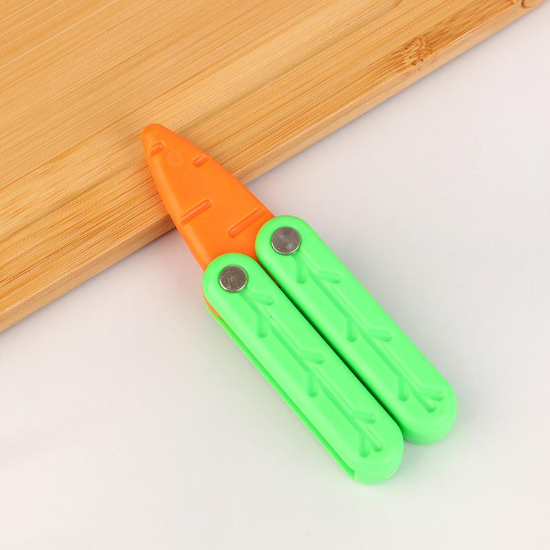 3D Printing Gravity Radish Knife Mini Carrot Model Push Card Decompressionn Toy Student Prize Children'S Cognitive Toys