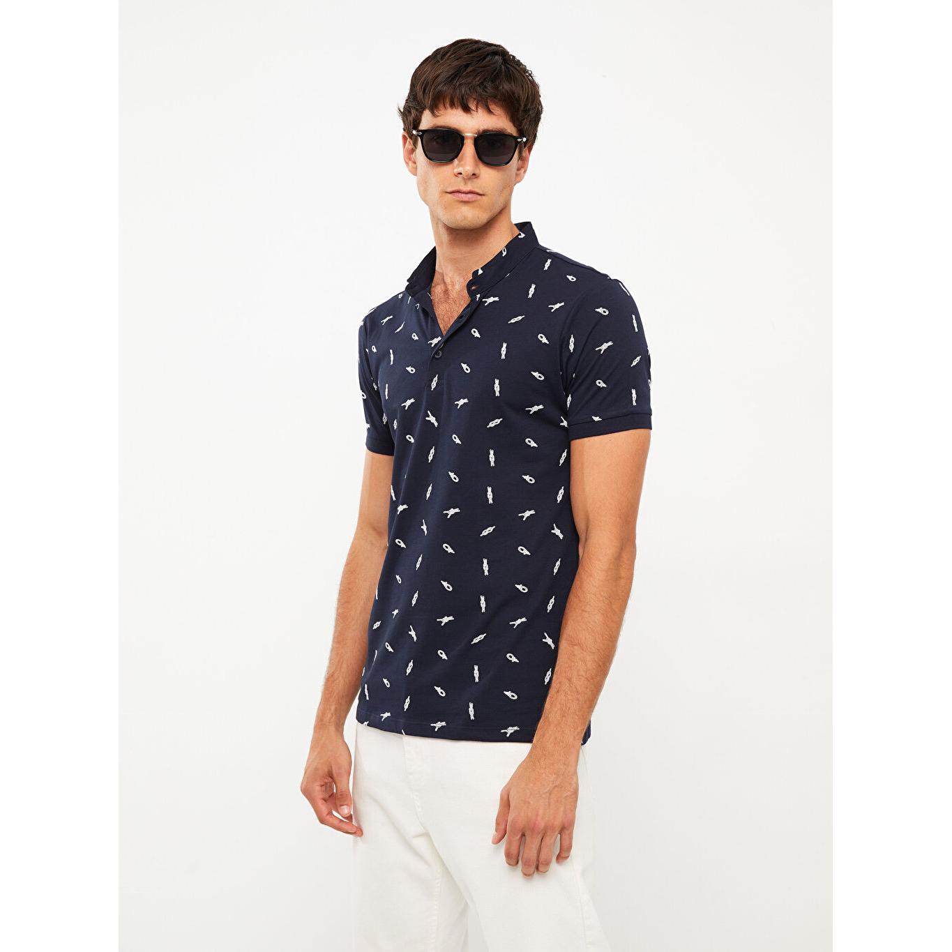 

Командный воротник с коротким рукавом и узором Мужская футболка темно-синего цвета