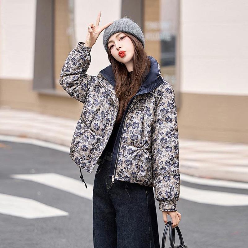 Women's Printed Cotton Padded Jacket, Stand Collar, Thickened Loose Fit, Short, Winter 2026, Small Floral Retro Style.
