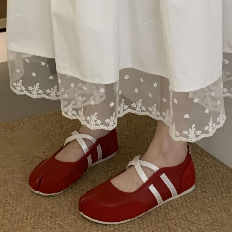 Fashion Elegant Cross Strap Split Toe Flat Shoes 2025 Mary Jane Casual Soft Outside Low Heels Shoes Walking Slip On Loafers Lady Flats