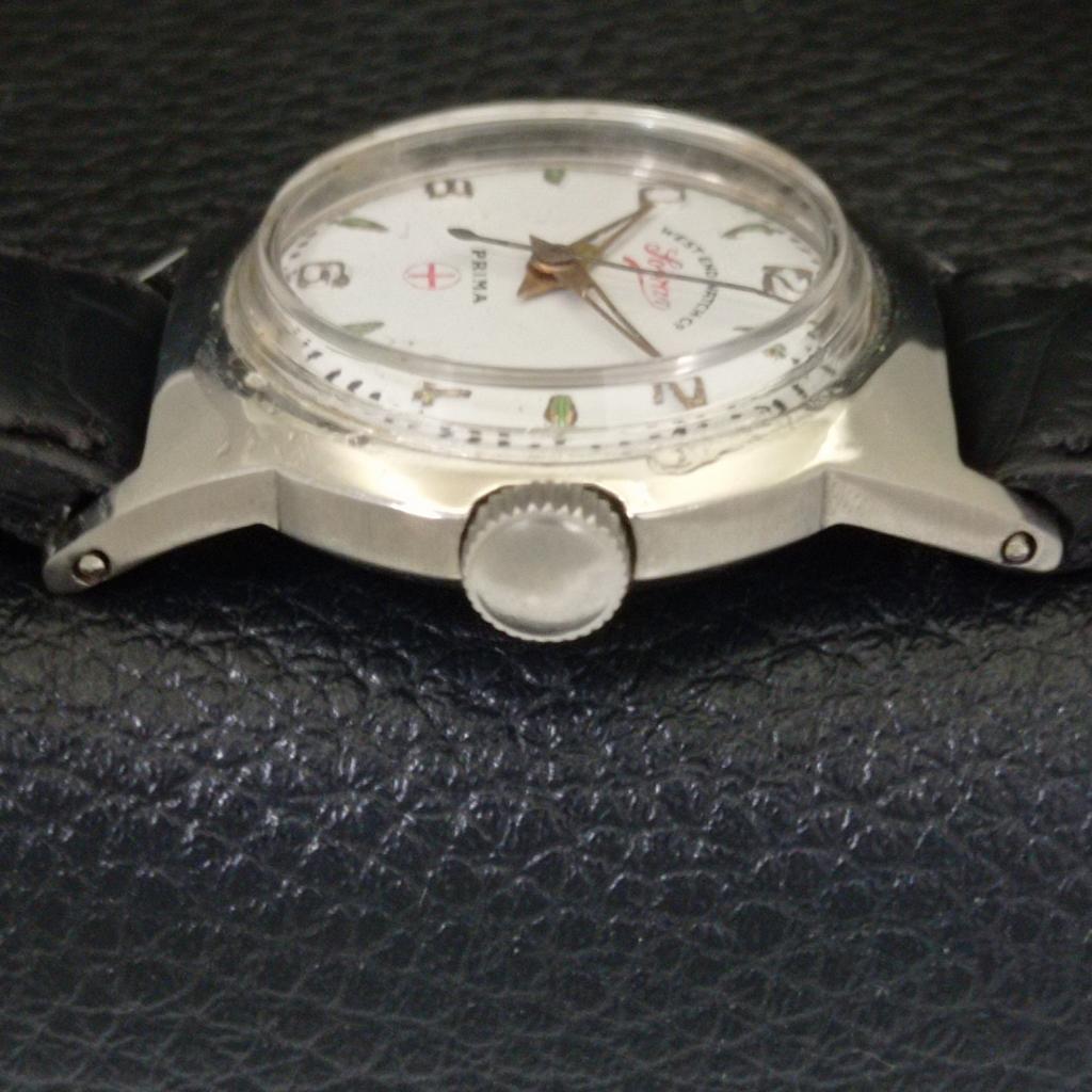 VINTAGE WEST END WATCH CO WINDING SWISS BOY WHITE COLOR DIAL WATCH a700135-5 R201-a700135