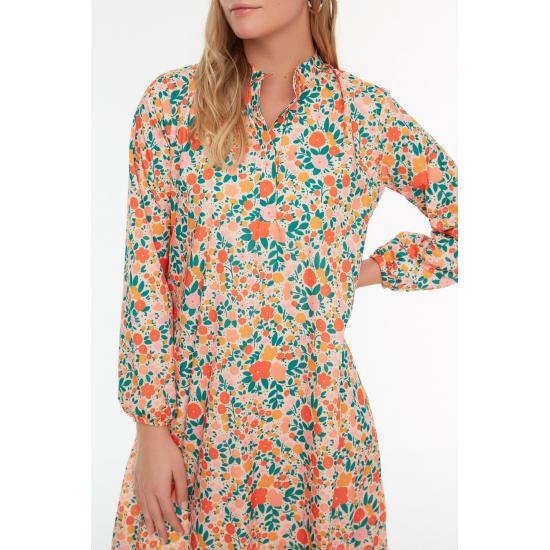 Fusta cu jumătate de guler cu flori portocalii Rochie cu volan lat