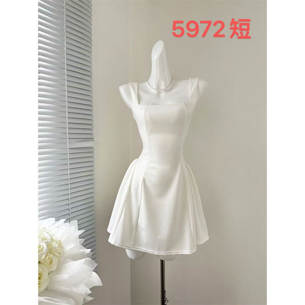 Red Medium and Long Simple Summer New Fashion High Sense French Temperament Small Suspender Dress