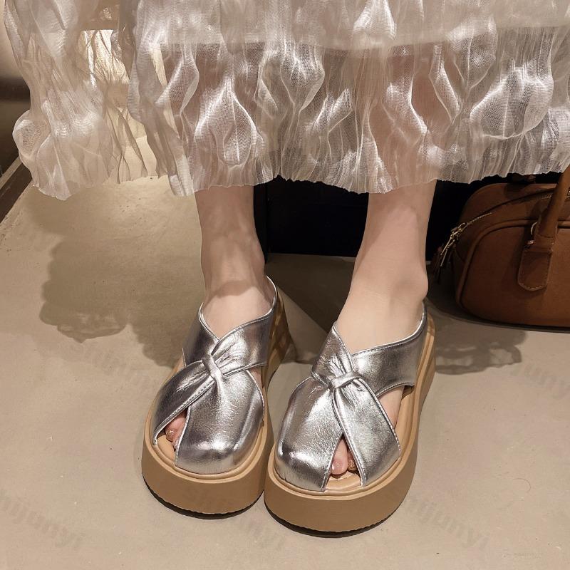 Fashion 2025 Summer Women's Thick Soled Hollow Fashion Casual Slippers Comfortable Height Increasing Open Toes Breathable Beach Sandals